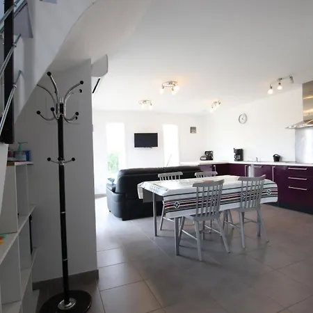 Larralde-beherria Holiday home *